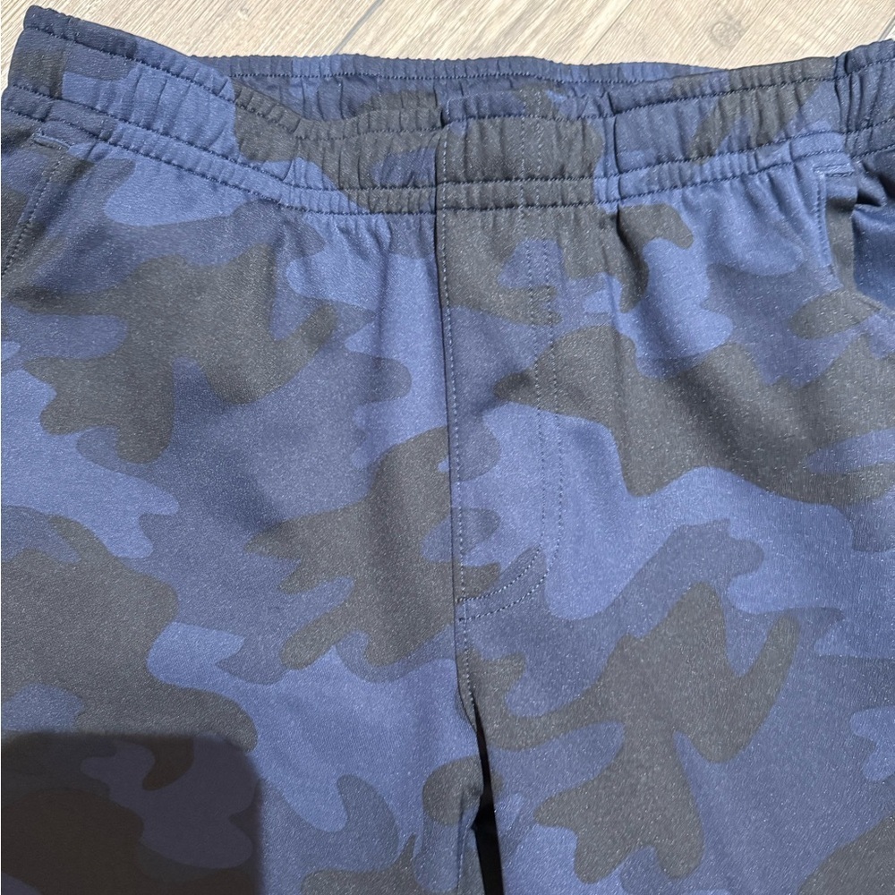 Rhone Small Camouflage Jogger Pants NWOT - Picture 2 of 5